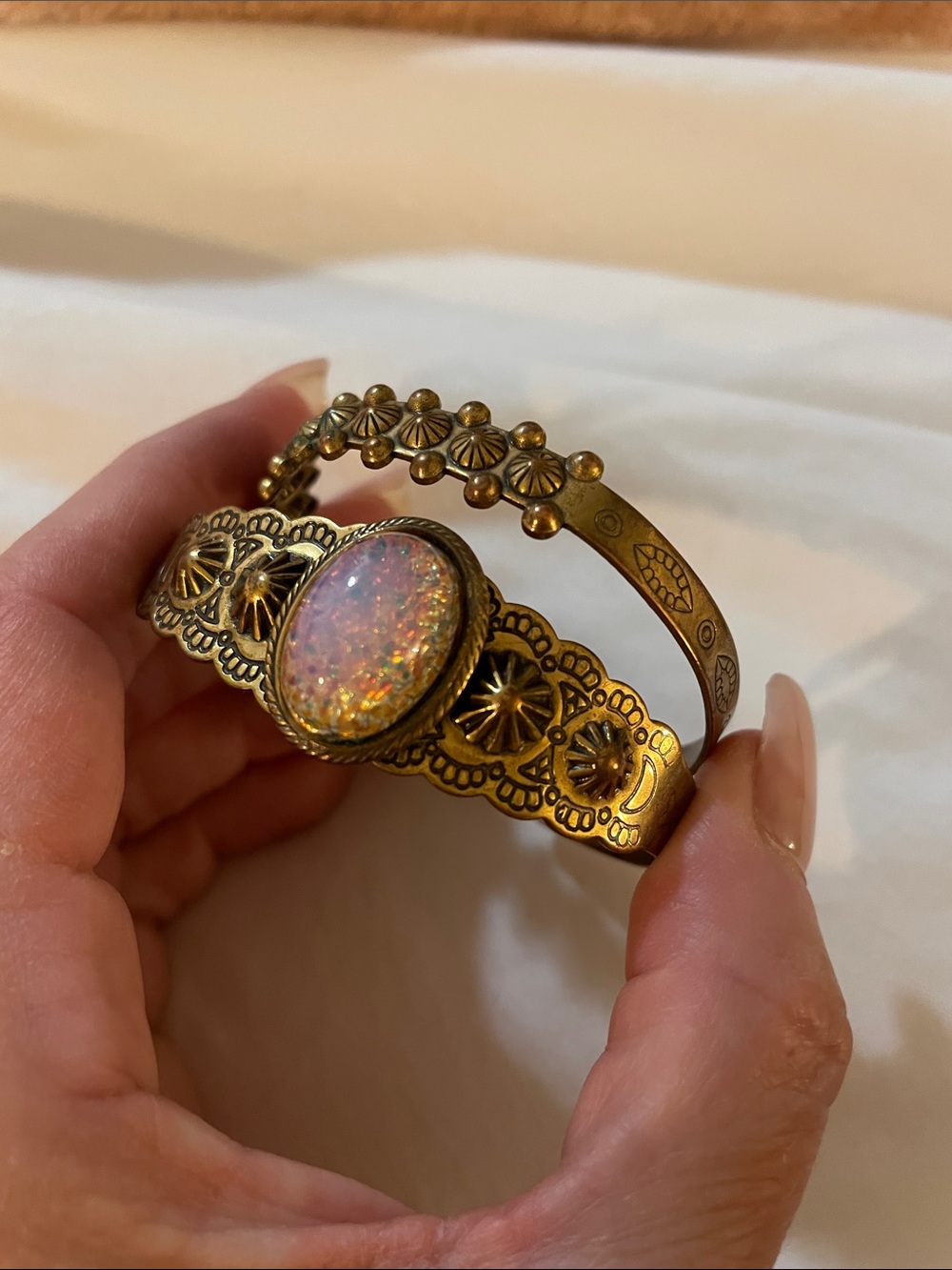 Vintage Southwestern Brass Cuff Bracelet Lot - Faux Opal Boho Set - Picture 6 of 7